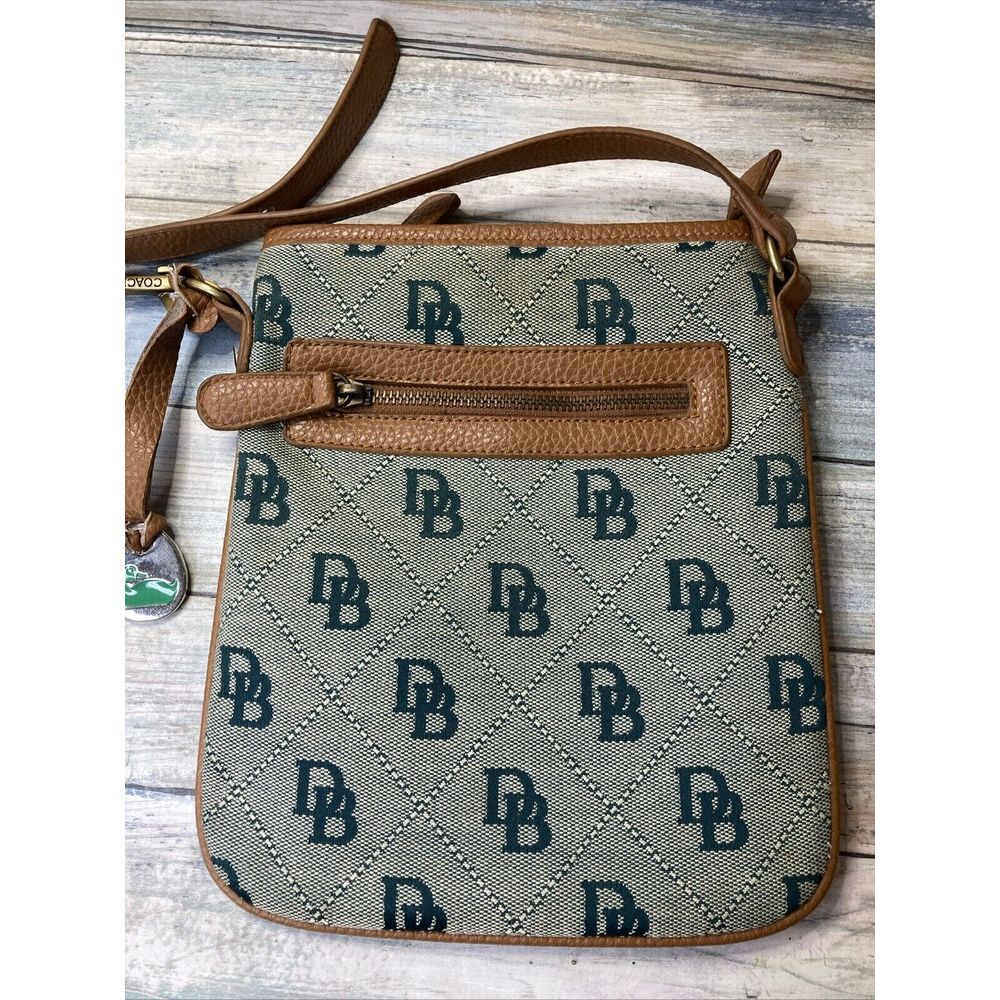 Dooney & Bourke Green Signature Logo Crossbody Letter Carrier Bag Tan‎ Leather